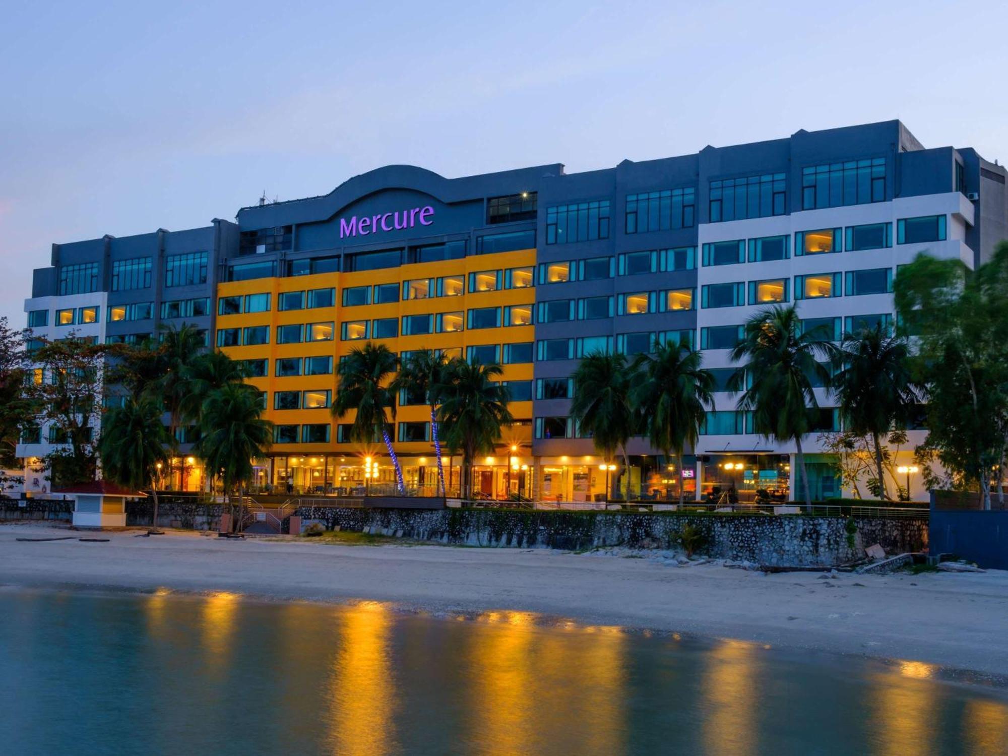 Mercure Penang Beach Танджунг-Бунга Экстерьер фото