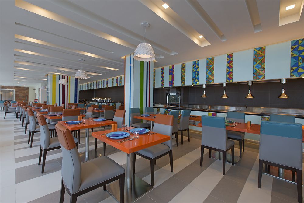 Mercure Penang Beach Танджунг-Бунга Экстерьер фото